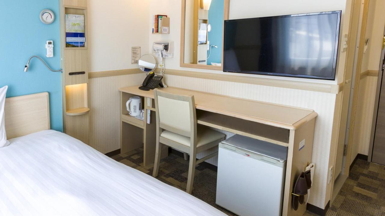 Toyoko Inn Tokyo Akishima-Eki Minami-Guchi Екстериор снимка